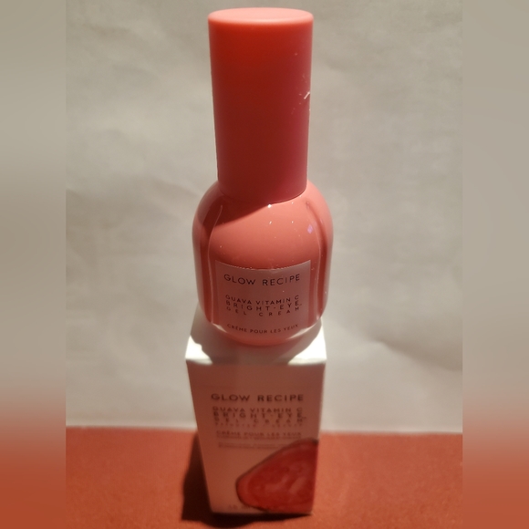 Glow Recipe Guava Vitamin C Bright Eye Gel Cream 0.5 oz/15 mL. - Picture 4 of 6